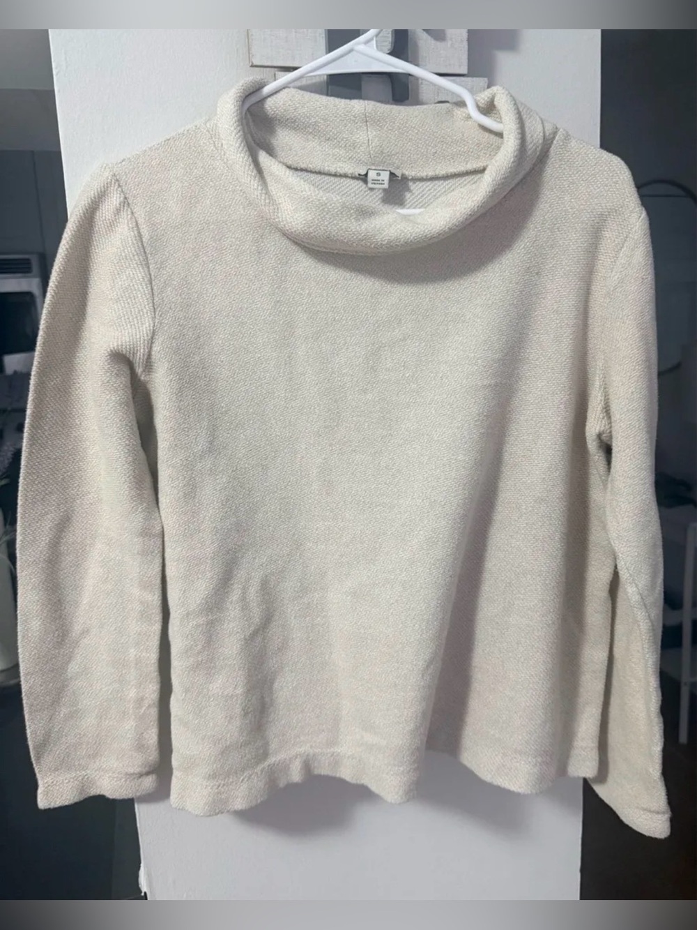 Women’s Cream Turtleneck Sweater